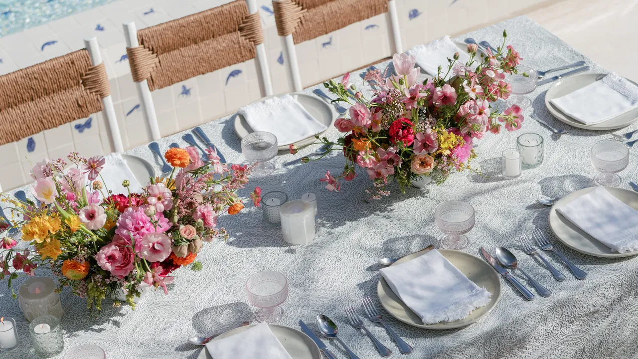 Wedding Reception Flowers: Styling the Room People Sit In